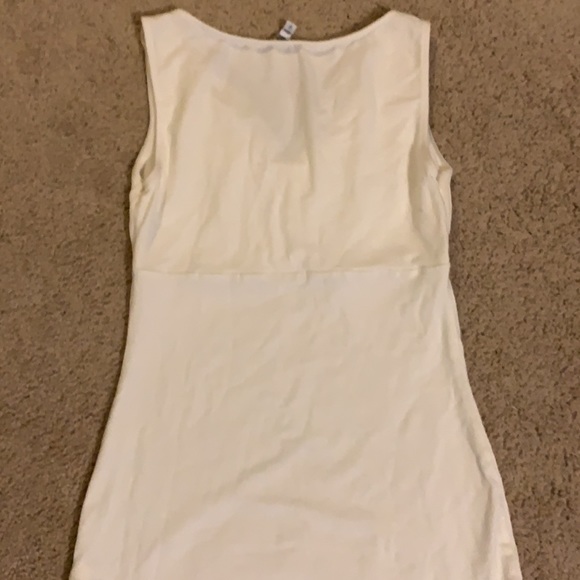 Express top in cream. Size small - Picture 7 of 8